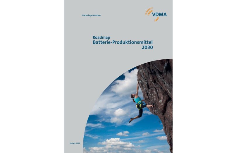 Im Bild das Cover der VDMA Roadmap Batterieproduktionsmittel 2030.