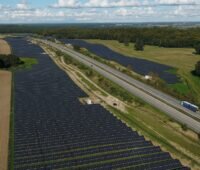 Im Bild ein Photovoltaik-Solarpark von Vattenfall.