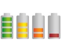 Grafik zeigt symbolische Batteriespeicher-Darstellung mit verschiedenen Füllständen - Irrtümer über Batteriespeicher