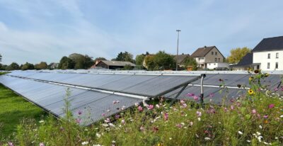 Im Bild die Solarthermie-Großanlage in Lemgo, das Solarheizwerk in Lemgo soll deutlich größer werden.