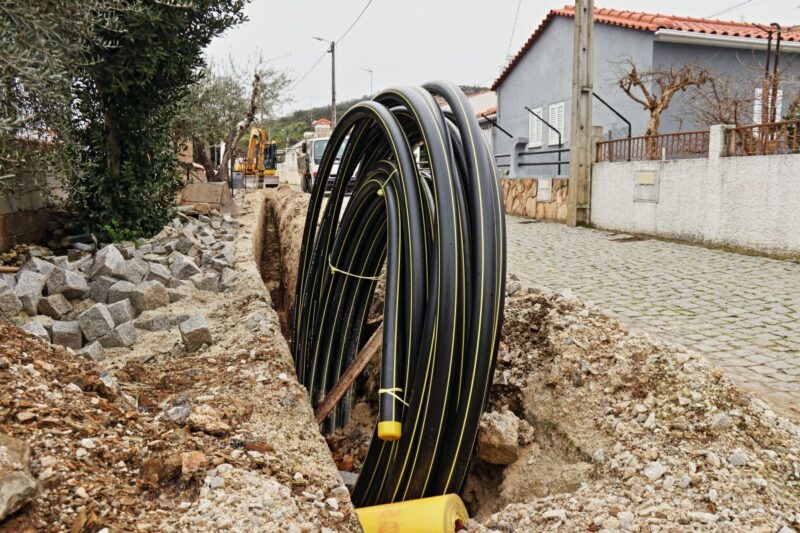 Ein Kunststoffleitungssystem auf einer Rolle zur Versorgung eines Quartiers mit einem Wärmemedium.