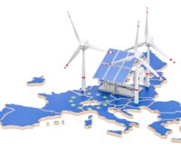Grafik zeigt EU-Karte mit Modell von Windenergie- und PV-Anlage.