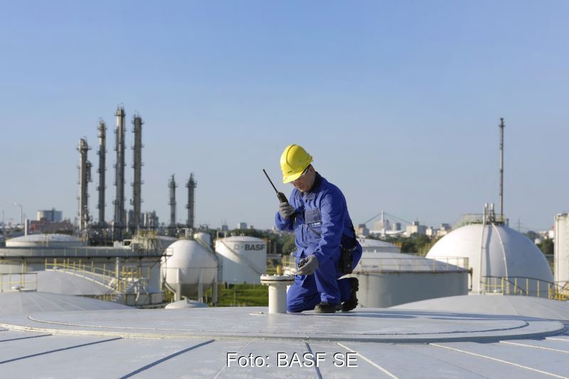 Basf Erhalt Forderung Fur Batterie Kathoden Solarserver