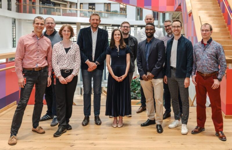 Zehn Personen bilden das Virtuelle-Kraftwerks-Team von Enercity und Kraken.