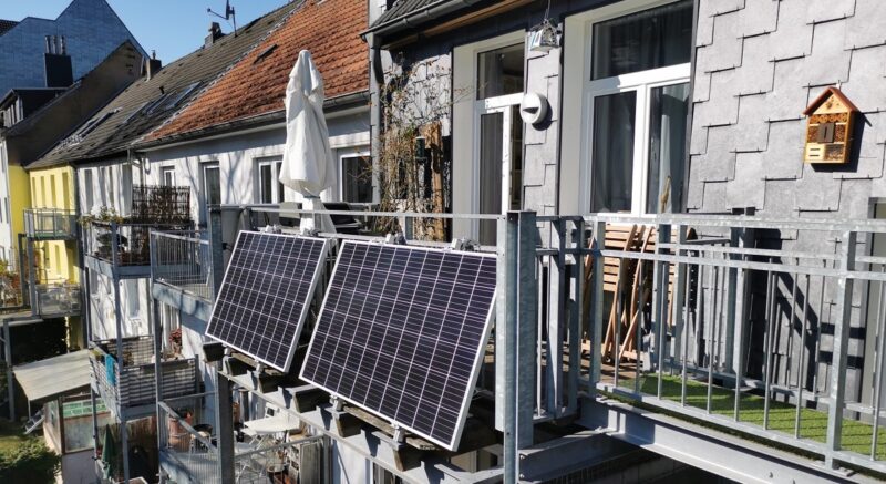 Ab 2023 soll die Mehrwertsteuerbefreiung für private Photovoltaik unter 30 kW Leistung greifen, wenn diese in Wohnungsnähe errichtet werden.