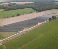 Freiflächen-Solaranlage aus der Luft