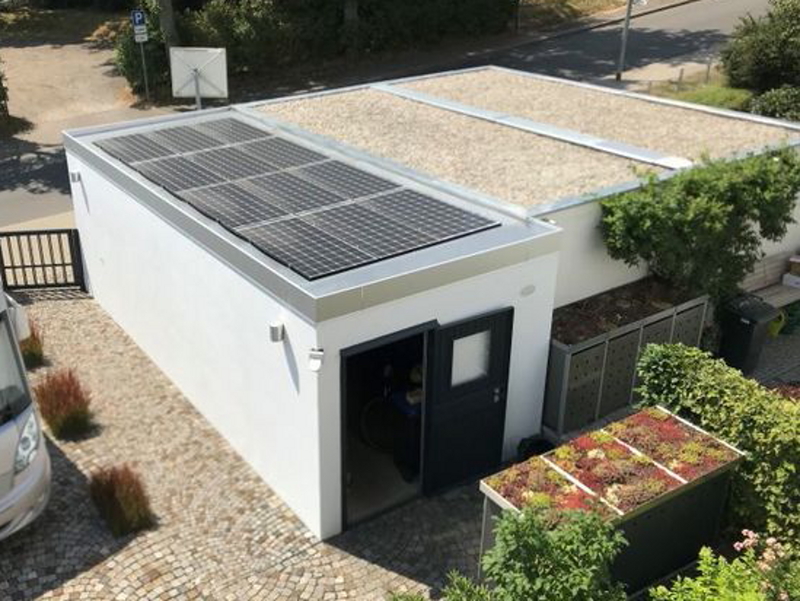 Photovoltaik HeterojunctionTechnologie für das neue EAuto Solarserver