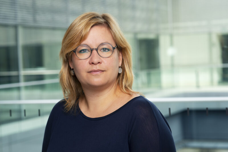 Portraitfoto von Katrin Uhlig, die das Osterpaket im Bundestag begleitet