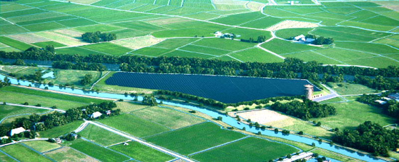 Großes Solarthermie-Kollektorfeld in Groningen - Luftbild Fotomontage